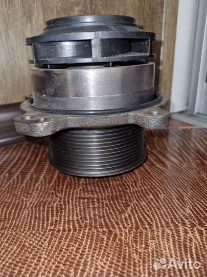 Насос водяной(Помпа) Ивеко Стралис Трекер