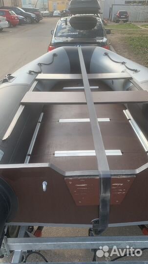 Лодка с прицепом