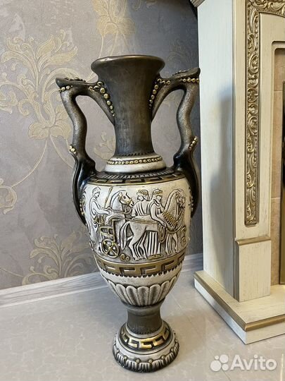 Ваза напольная, 70 см. высота