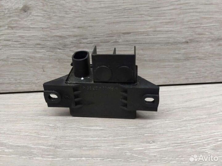 Реле акб Mercedes E W211