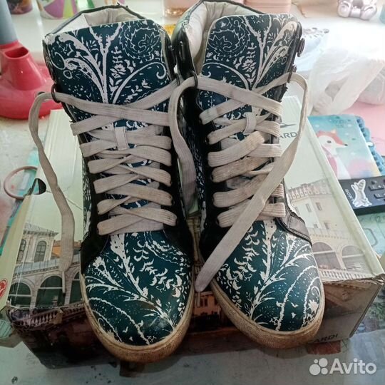 Одежда на девочку подростка