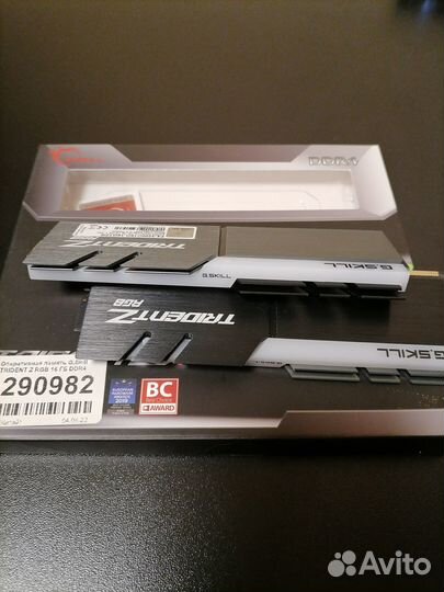 G.Skill trident Z RGB F4-3200C16D-16gtzr 16 гб