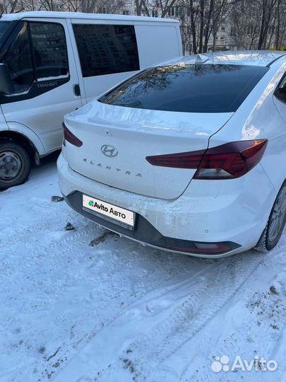 Hyundai Elantra 1.6 AT, 2019, 80 000 км