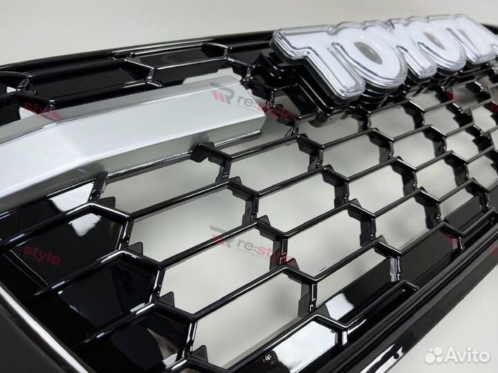 Решетка радиатора Toyota Land Cruiser 200 Y2636