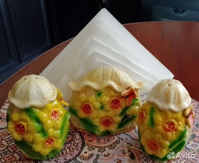 Солонка, перечница, салфетница