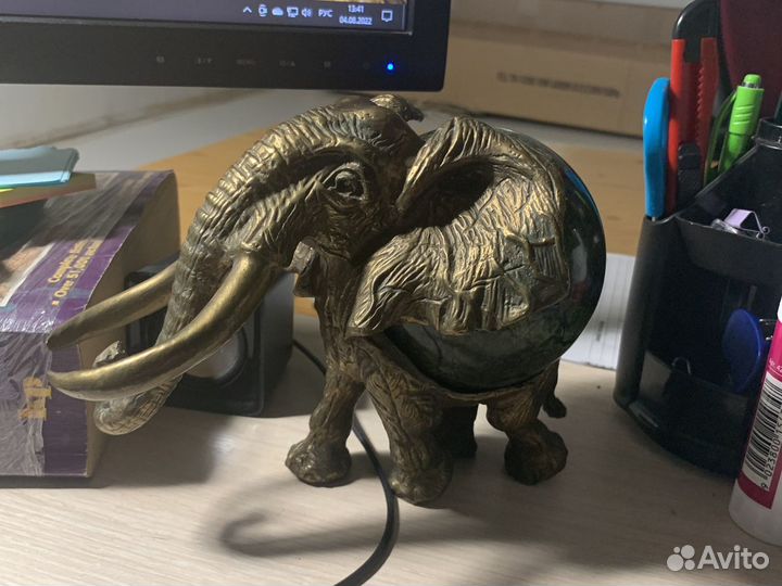 Бронзовая статуэтка Слон со змеевиком