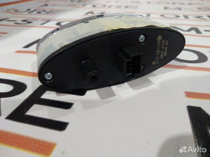 Кнопка стеклоподъемника передняя Mercedes-Benz