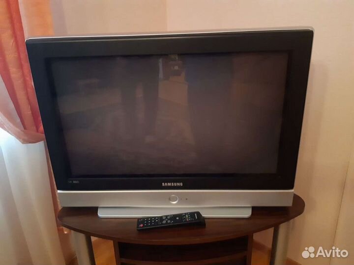 Телевизор Samsung 32''