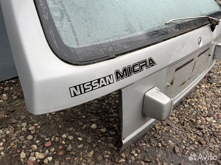 Крышка багажника Nissan Micra K10 со стеклом