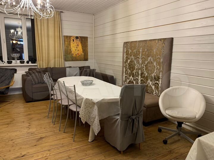 6-к. дом, 200 м²