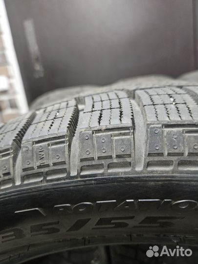 Pirelli Ice Zero FR 235/55 R20 102T