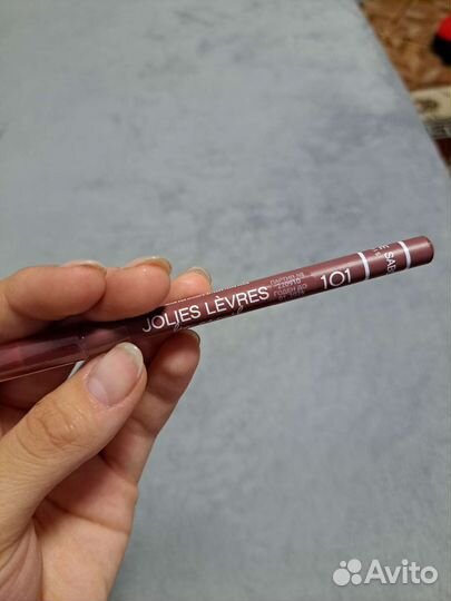 Карандаш для губ Vivienne Sabo