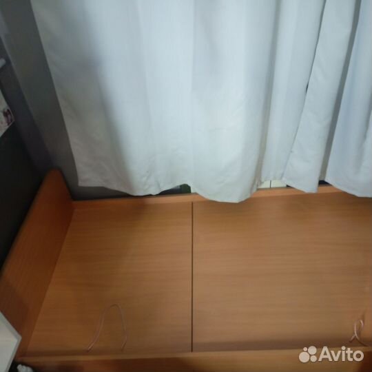 Мебель б/у, обувница, кровать, шкаф пенал