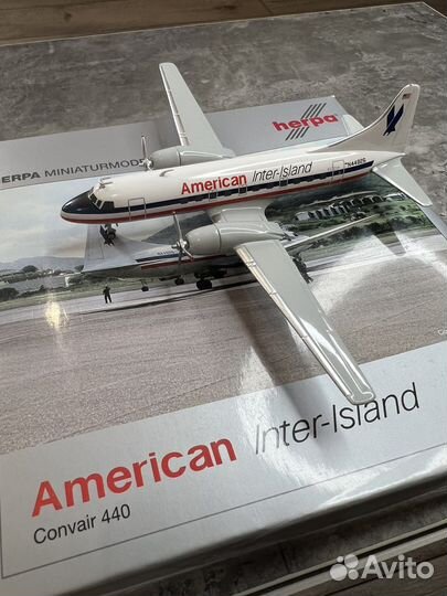 Модель самолета Convair 440 American 1:200