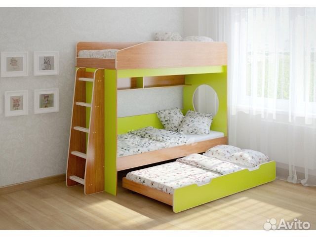 Детская трёхъярусная кровать
