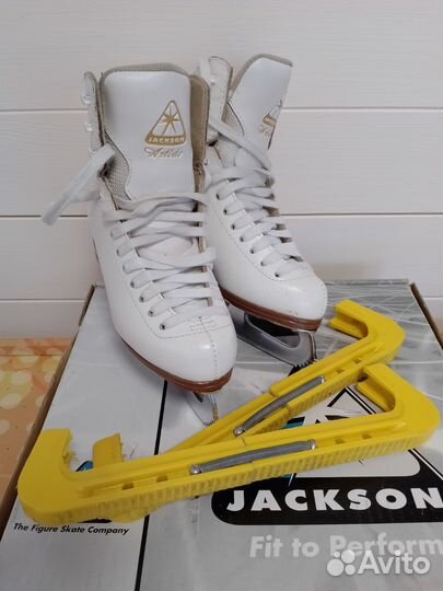 Фигурные коньки jackson artiste