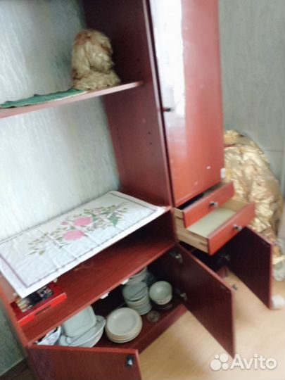 Шкаф сервант