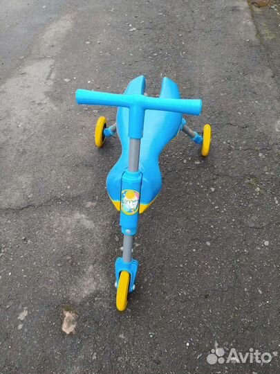 Беговел трехколесный