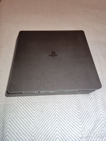 Sony Play Station 4 Slim