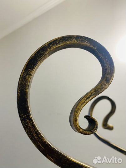 Вешалка кованая напольная