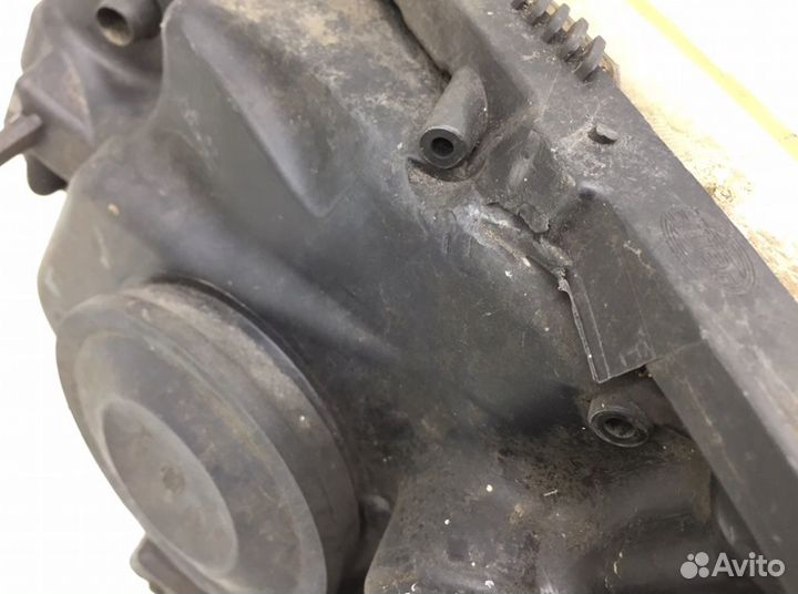 Фара Renault Scenic (2003-2009)