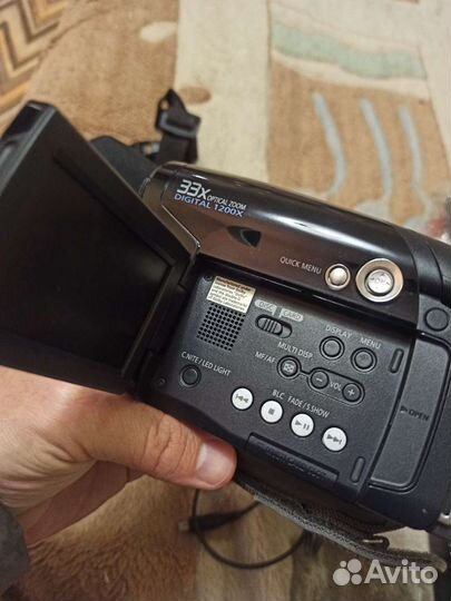 Видеокамера Samsung vp-dc165wbi