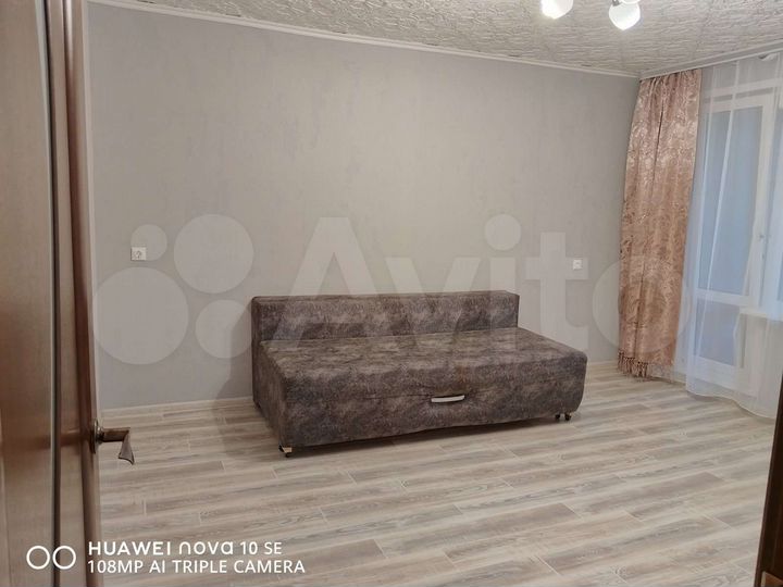2-к. квартира, 48 м², 1/9 эт.