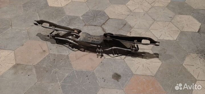 Балка задняя mitsubishi outlander