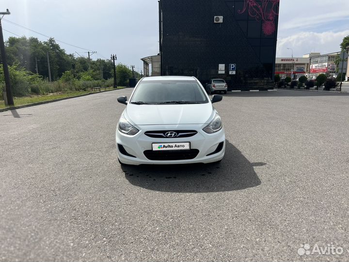 Hyundai Solaris 1.4 AT, 2013, 128 000 км