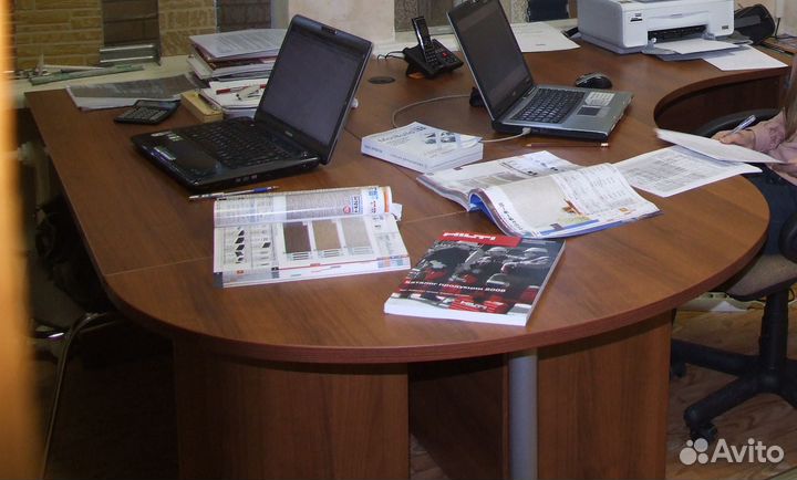 Стол офисный двойной с клиентским местом
