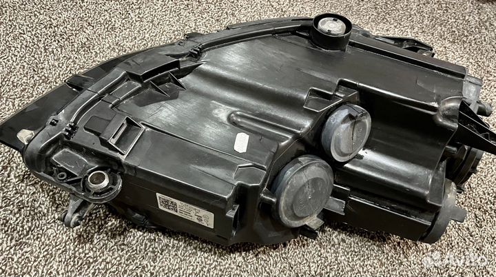 Фара левая галоген Golf 7