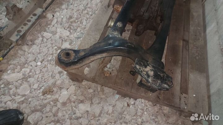 Задний подрамник с редуктором Lexus RX 350 2