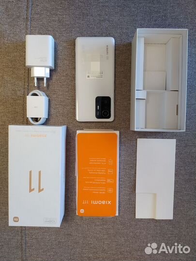 Смартфон Xiaomi 11T
