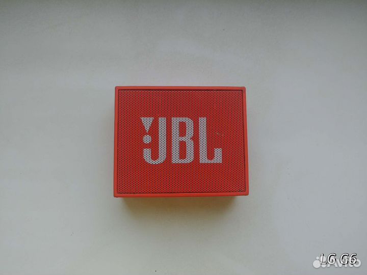 Портативная колонка JBL
