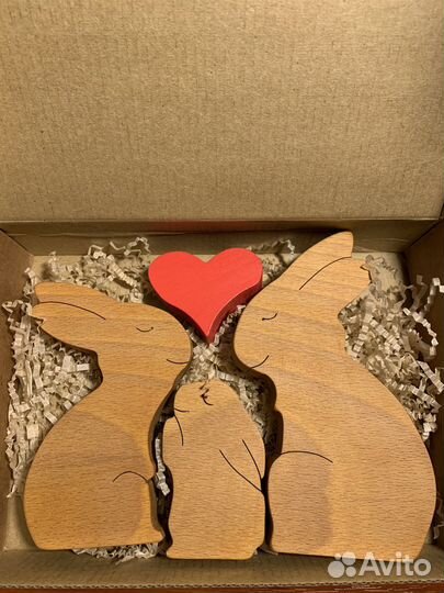 Фигурка семья зайчиков с одним зайчонком