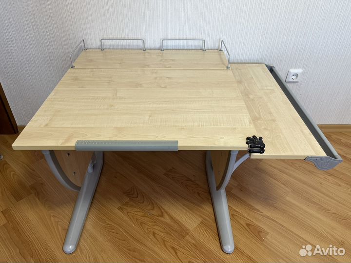 Растущий стол и стул
