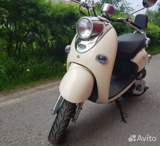 Скутер X-motors retro PRO белый