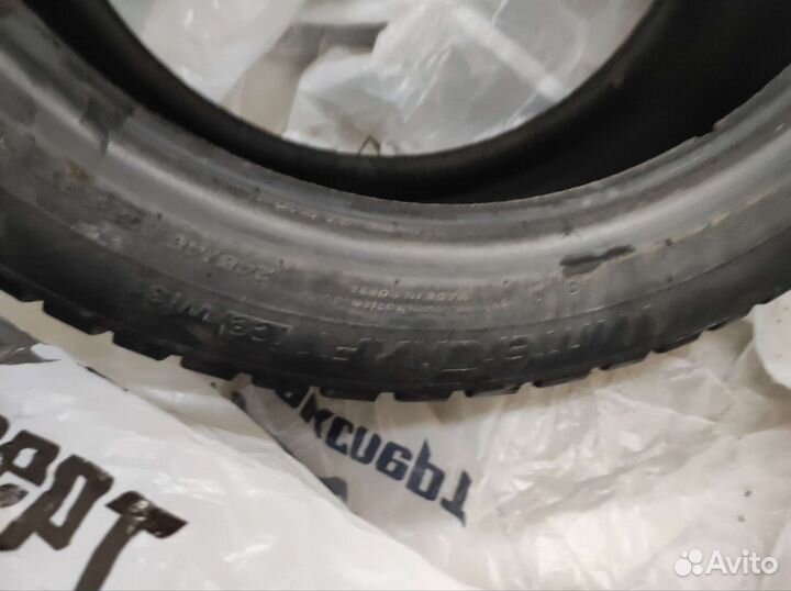 Kumho WinterCraft Ice WI31 245/45 R17 99