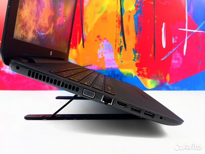 Офисный ноутбук HP i3 8Gb SSD