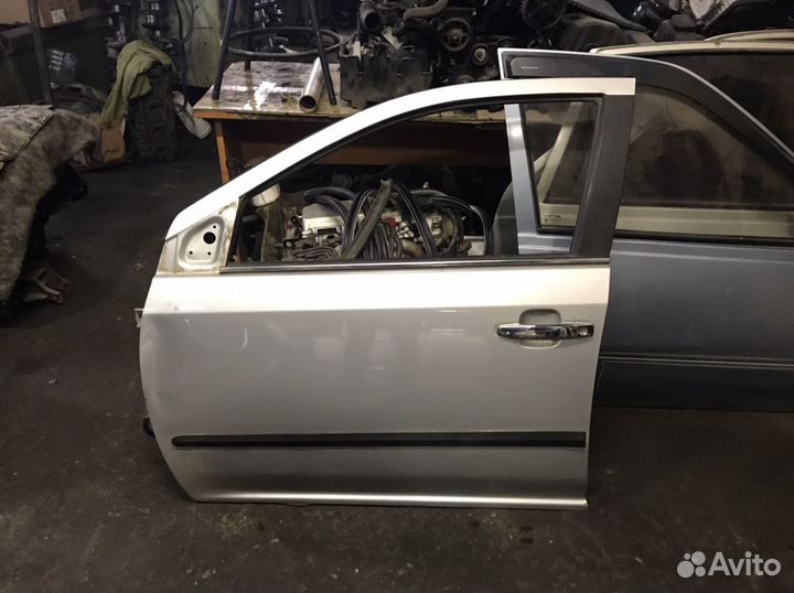 Geely MK Cross дверь передняя левая