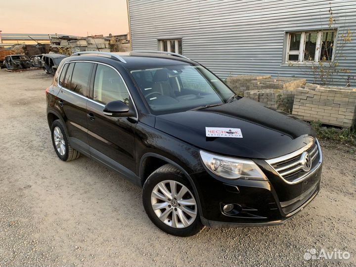 Крыша рейлинги цвет черный Volkswagen Tiguan