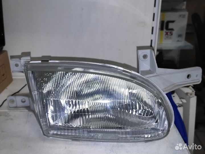 Фара правая hyundai accent