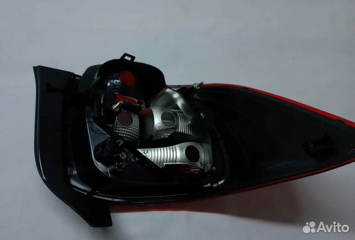 Фонарь Logan 2 2014-2018 L/R