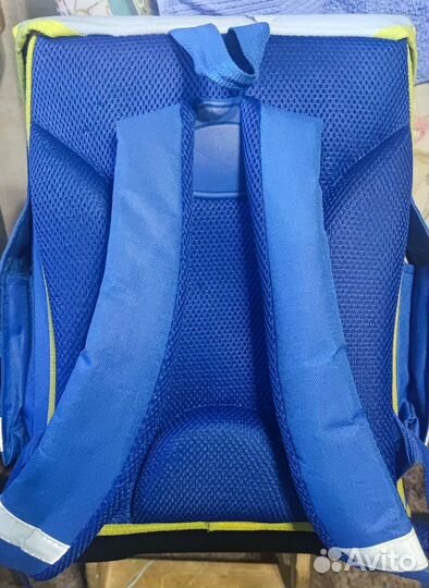 Рюкзак школьный