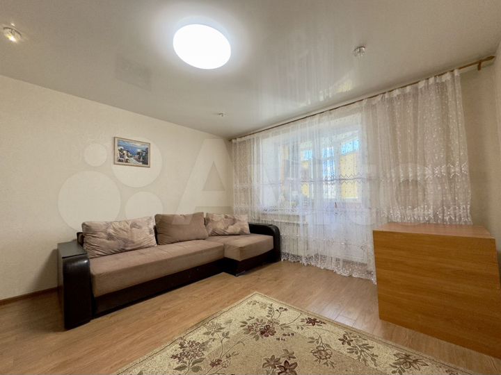 3-к. квартира, 77 м², 8/10 эт.