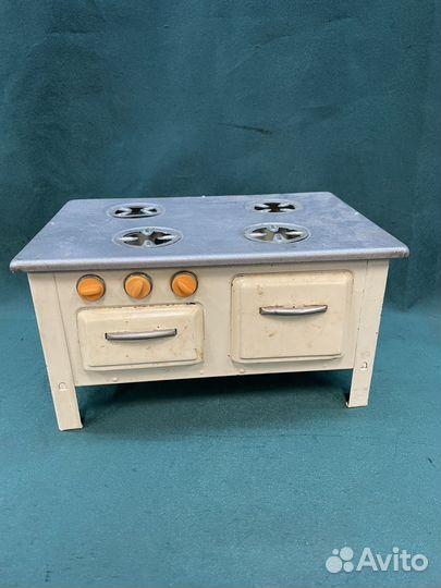 Старинная игрушка. Плита. Клеймо. Жесть