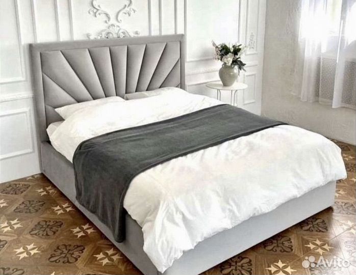 Кровать двухспальная с подьемным механизмом