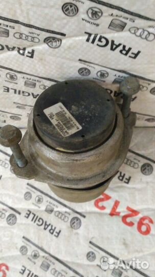 Подушка двигателя левая Porsche Cayenne 4.5 V8