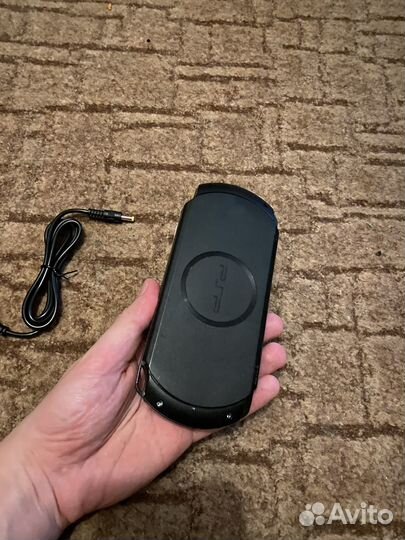 Sony PSP прошитая + игры