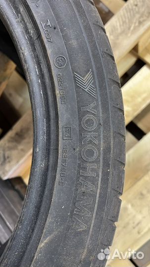 Yokohama Advan Sport V103 275/40 R20